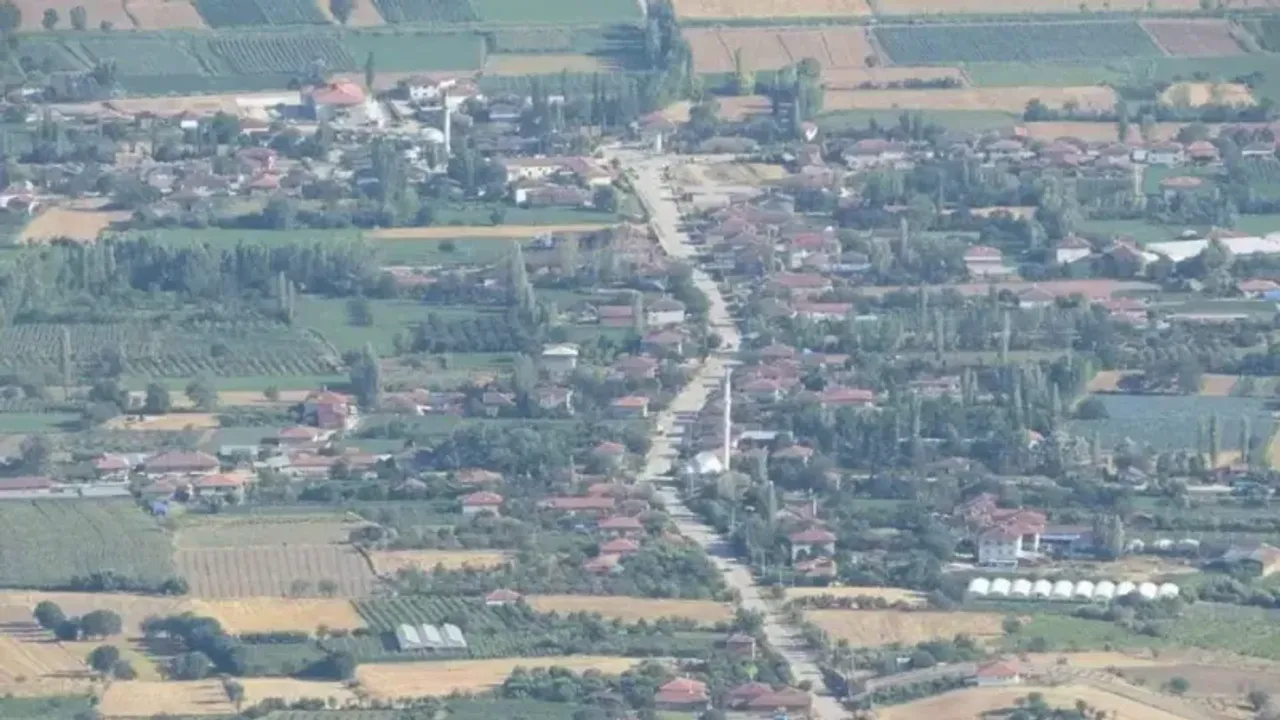 Tokat Turhal'da 20.804 m² Tarla İcradan Satılık!