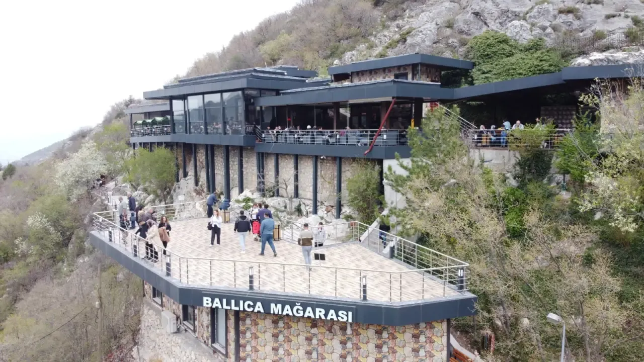 Tokat'ta, UNESCO Listesindeki Doğa Harikasına Ziyaretçi Akını