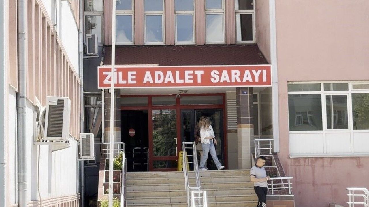 Tokat'ta genç kadın evinde ölü bulundu: Anne ve ik