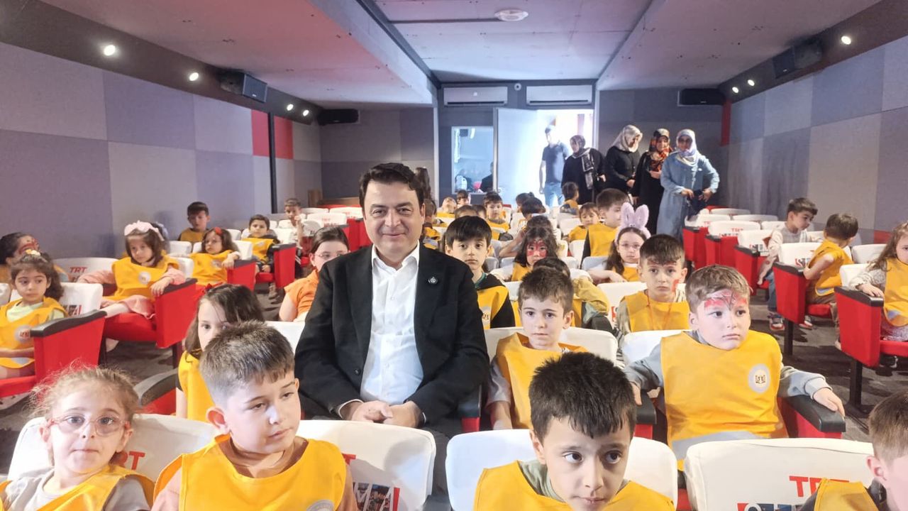 Çocukların Sinema Sevinci Festival Havasına Dönüşt