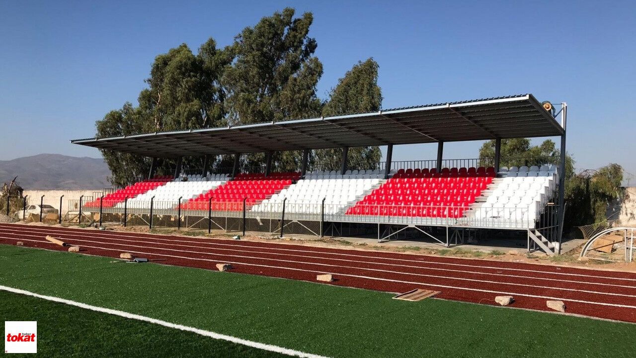 Futbol Sahasına Çelik Tribün Yaptırılacak