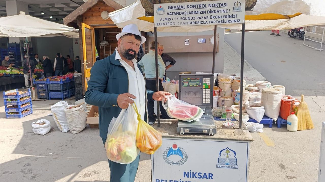 Pazartesi Pazarında Kuruldu Hileli Satışın Önüne Geçilecek Uygulama Başladı