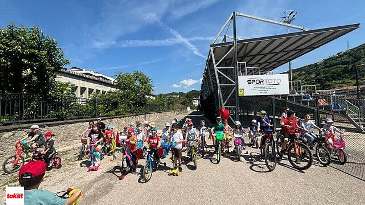 Niksar’da Minikler Pedal Çevirdi, Aileler Eğlenceye Ortak Ol