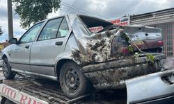 Çarşamba'da su kanalına giren otomobilin sürücüsü yaralandı