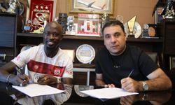 Sivasspor, Gambiyalı sol kanat oyuncusu Modou Barrow'u transfer etti