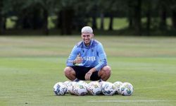 TRABZON - Trabzonspor, eski oyuncusu Berat Özdemir'i kiraladı