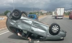 Amasya'da otomobil ile hafif ticari aracın çarpıştığı kazada 1 çocuk öldü, 8 kişi yaralandı