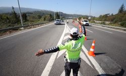 Anadolu Otoyolu Kaynaşlı-Abant arası Ankara yönü onarım için trafiğe kapatıldı