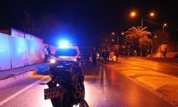 İZMİR - Refüje çarpan motosikletteki öğretmen hayatını kaybetti