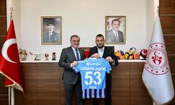 Trabzonspor Kulübünden Gençlik ve Spor Bakanı Osman Aşkın Bak'a ziyaret