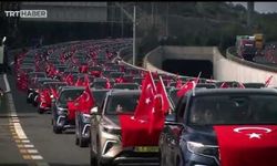 Togg Kullanıcıları 100. Yıl Coşkusunu Köprüde Konvoy İle Kutladı