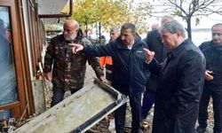 Zonguldak Valisi Hacıbektaşoğlu, sel ve fırtınadan etkilenen bölgelerde incelemelerde bulundu