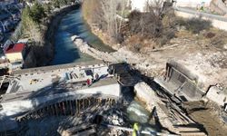 Bayburt'ta Çoruh Nehri üzerinde 4 köprünün inşası sürüyor