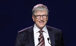 Rüyada Bill Gates Görmek: Başarıya Ulaşmanın ve İş Dünyasında Liderlik Yolunun Sembolü