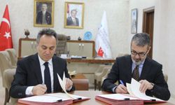 TOGÜ'de "Ulusal İnsan Hakları Kurumları" konferansı