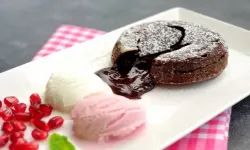 Çikolatalı Sufle Tarifi: Her Lokmada Çikolatanın Büyüsü