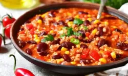 Chili Con Carne: Meksika Mutfağının Ateşli ve Lezzetli Yüzü