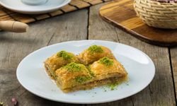 Bayrama çıtır çıtır kolay baklava tarifi