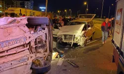 Korkutan Kaza: İki Otomobilin Kafa Kafaya Çarpışması Sonucu 7 Kişi Yaralandı