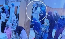 Başörtü takıp camide kadınların arasında namaz kılarak taciz iddiası