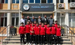 Turhal’da Şampiyonlardan Başkan Ural'a ziyaret
