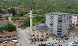 Tokat'ta yeniden inşa edilen cami ibadete açıldı
