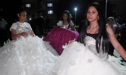 Genç kızlar gelinlik giyip Hıdırellez’i kutladı