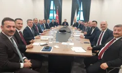 AK Parti Tokat İl Başkanı Ali Özer İstişare Toplantısına Katıldı: Yeni Kararlar Alındı