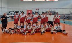 Tokat'taki Voleybol şampiyonasında adlarını son 16 tura yazdırdılar