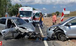 Sivas'ta 4 aracın karıştığı zincirleme trafik kazasında 9 kişi yaralandı