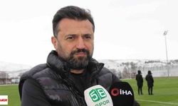 Sivasspor Teknik Direktörü Bülent Uygun, hakem camiasından özür diledi: