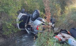 Akıncılar'da devrilen otomobildeki 2 kişi yaralandı