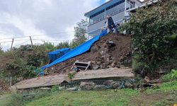 Ordu’da sağanak nedeniyle istinat duvarı yıkılan ev boşaltıldı