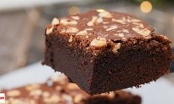 Çikolata Tutkunlarını Büyüleyecek Gerçek Browni Tarifi: Fındıklı ve Bitter Çikolatalı Lezzet Şöleni