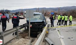 Çorum'da 4 aracın karıştığı trafik kazasında 2 kişi öldü, 5 kişi yaralandı