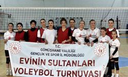 Gümüşhane’de Evinin Sultanları Voleybol karşılaşması ilgi çekti