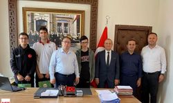 Erbaalı Öğrenciler Amerika’da Türkiye’yi Temsil Etti: Finalistlerden Kaymakama Ziyaret
