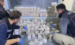 Türkiye Üzerinden Avrupa'ya Sevk Edilecekti: Gizli Bölmelerde Ele Geçirildi!