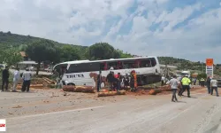 Katliam Gibi Kaza 6 Kişi Öldü Otobüs Parçalandı Yaralıların Durumu Kritik