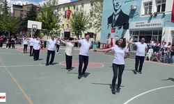 Tokat'ta Gençlik Haftası’nda Sürpriz Gösteri: Öğretmenler Sahnedeydi