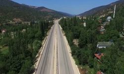 Tokat'ın En Prestijli Köyü Uluslararası Yolun Kenarında Bulunuyor Doğudan Batıdan Gelen Burada Duruyor