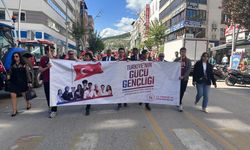 Tokat’ta 19 Mayıs Kutlamaları Çelenk Sunumu ve Kortej ile Başladı
