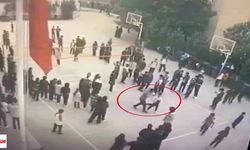 Öğretmenden öğrenciye su sıçrattın dayağı