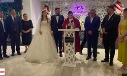 CHP'li Kum Ailesinin Mutlu Günü