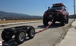 Tokatlı Mühendisten Teknoloji Şovu: 60 Kiloluk Aracıyla Hilux Çekti!