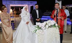 Başkan Yazıcıoğlu Nikah Kıydı, Eşi Berrak Hanım Şahit Oldu