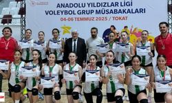 Rize Voleybol Takımı Tokat’ta Namağlup Şampiyon Oldu!