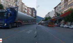 Dev Rüzgar Gülü Kanatları Tokat Şehir Merkezinden Geçti