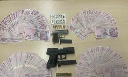 Kendilerini Polis Olarak Tanıtan Dolandırıcılara Çocuğunun 900 Bin Liralık Ameliyat Parasını Kaptırdı