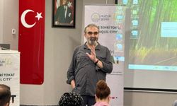 Psikolog Senai Demirci Tokat’ta Toplumsal Farkındalık Anlattı